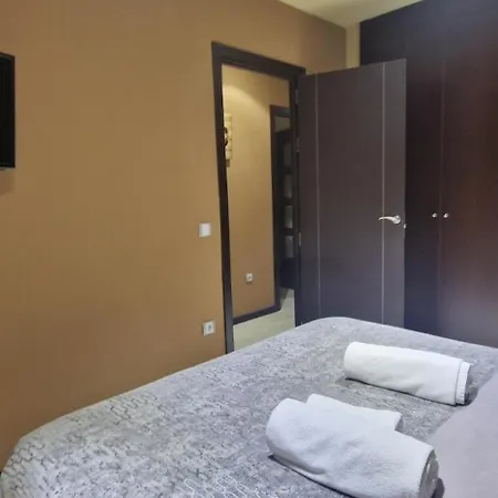 Ales * Arenas de San Pedro